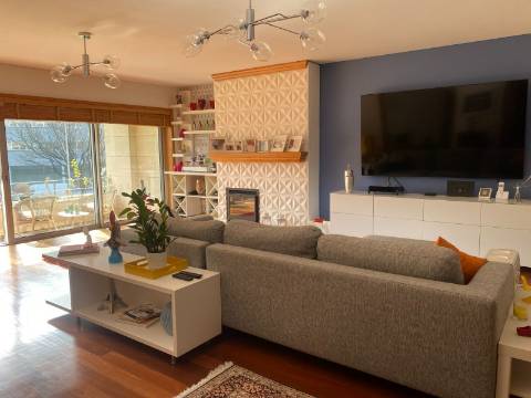 Apartamento T4 Venda em Matosinhos e Leça da Palmeira,Matosinhos