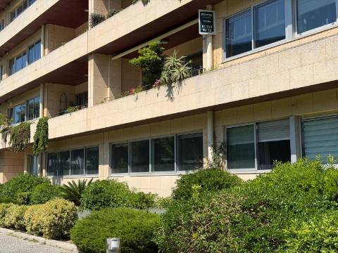 Apartamento T4 Venda em Matosinhos e Leça da Palmeira,Matosinhos