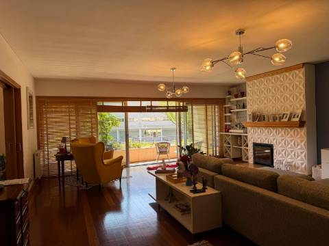Apartamento T4 Venda em Matosinhos e Leça da Palmeira,Matosinhos