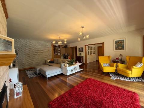 Apartamento T4 Venda em Matosinhos e Leça da Palmeira,Matosinhos