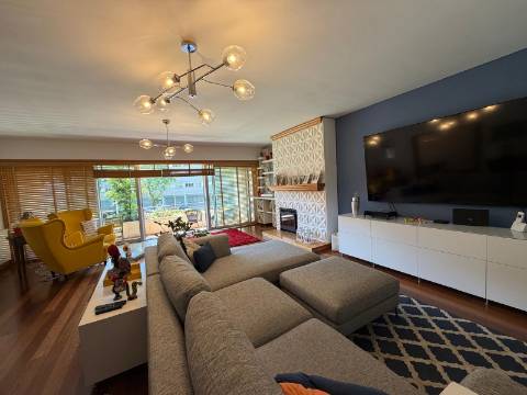 Apartamento T4 Venda em Matosinhos e Leça da Palmeira,Matosinhos