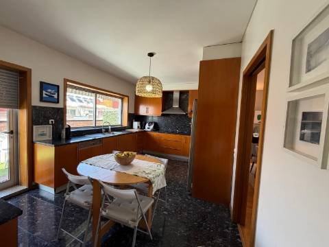 Apartamento T4 Venda em Milheirós,Maia