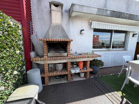 Apartamento T4 Venda em Milheirós,Maia
