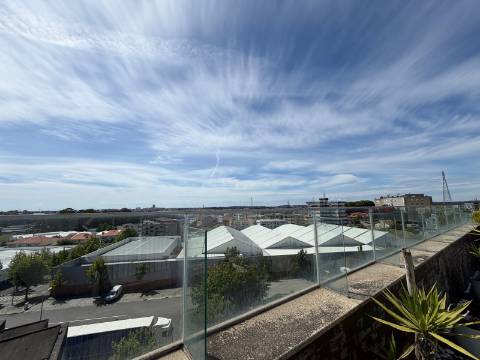 Apartamento T4 Venda em Milheirós,Maia