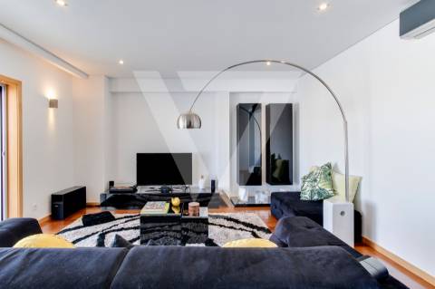 Penthouse T4 á Venda no Porto - Maia - Pedrouços.