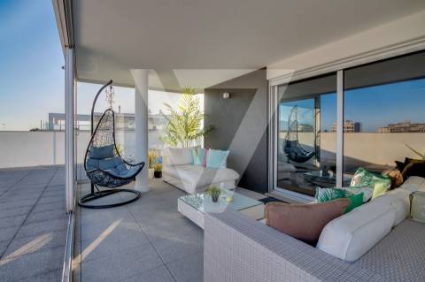 Penthouse T4 á Venda no Porto - Maia - Pedrouços.