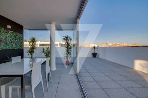 Penthouse T4 á Venda no Porto - Maia - Pedrouços.