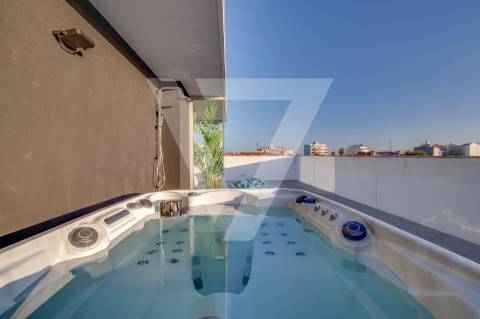 Penthouse T4 á Venda no Porto - Maia - Pedrouços.