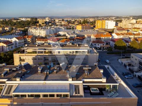 Penthouse T4 á Venda no Porto - Maia - Pedrouços.