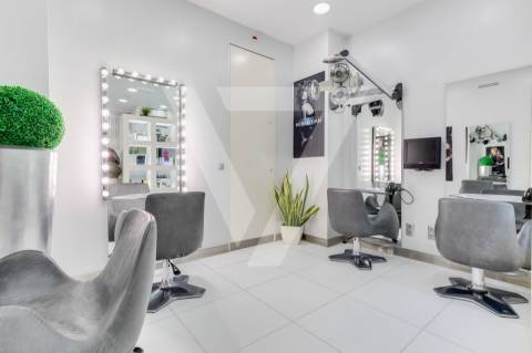 Salão / Paranhos. - Trespasse