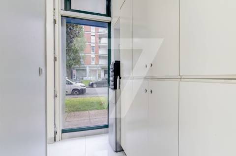 Salão / Paranhos. - Trespasse