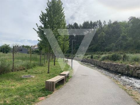 Terreno à Venda Junto ao Passadiço em Rio Tinto - Gondomar