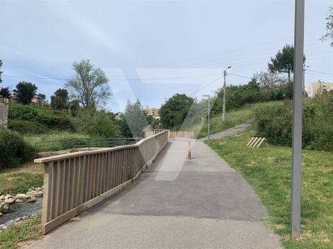 Terreno à Venda Junto ao Passadiço em Rio Tinto - Gondomar