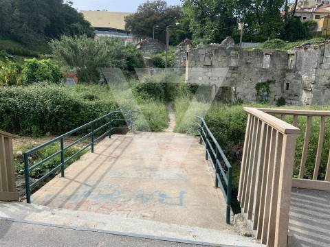 Terreno à Venda Junto ao Passadiço em Rio Tinto - Gondomar