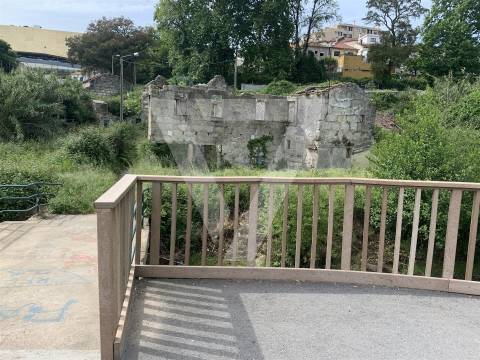 Terreno à Venda Junto ao Passadiço em Rio Tinto - Gondomar
