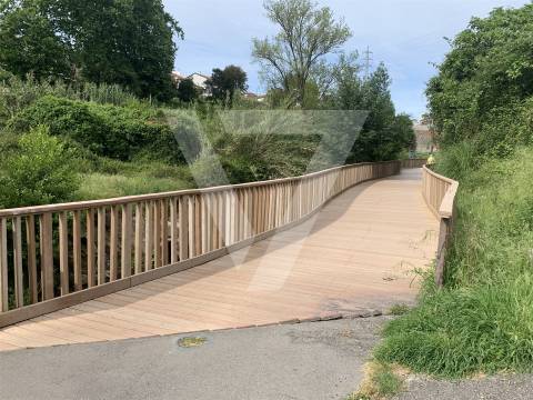Terreno à Venda Junto ao Passadiço em Rio Tinto - Gondomar