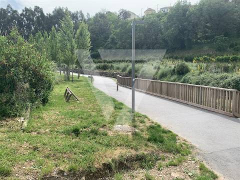 Terreno à Venda Junto ao Passadiço em Rio Tinto - Gondomar