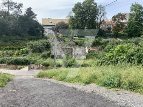 Terreno à Venda Junto ao Passadiço em Rio Tinto - Gondomar