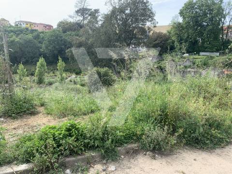 Terreno à Venda Junto ao Passadiço em Rio Tinto - Gondomar