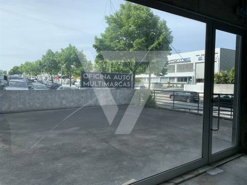 Loja/Escritório à Venda em Ermesinde - Valongo