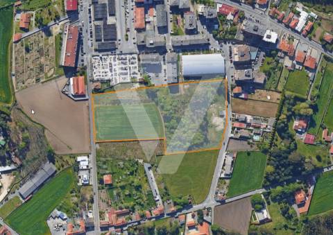 Loteamento com Projeto Aprovado para Construção de 26 Moradias de 3/4 Frentes. Castêlo da Maia.