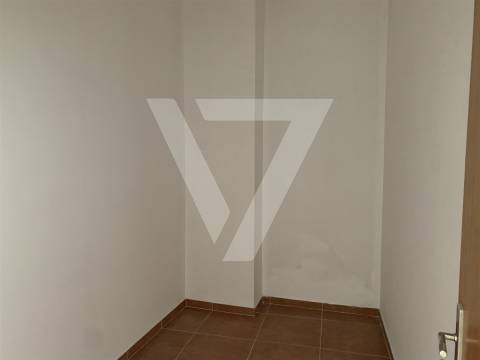 Loja à Venda junto ao metro - Matosinhos Sul.