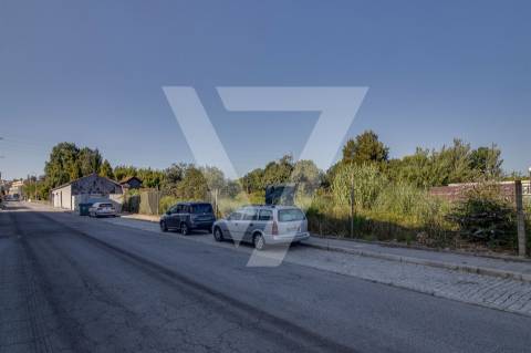 Terreno Para Construção à Venda em Vila Nova de Gaia - Pedroso.