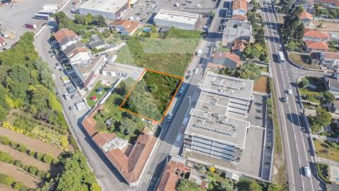 Terreno Para Construção à Venda em Vila Nova de Gaia - Pedroso.