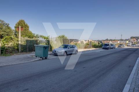 Terreno Para Construção à Venda em Vila Nova de Gaia - Pedroso.
