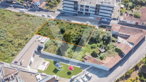 Terreno Para Construção à Venda em Vila Nova de Gaia - Pedroso.