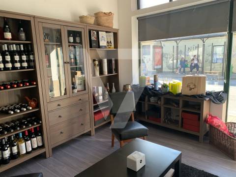 Espaço Comercial em São Caetano - Rio Tinto.