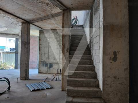 Espaço Comercial à Venda em Gondomar.