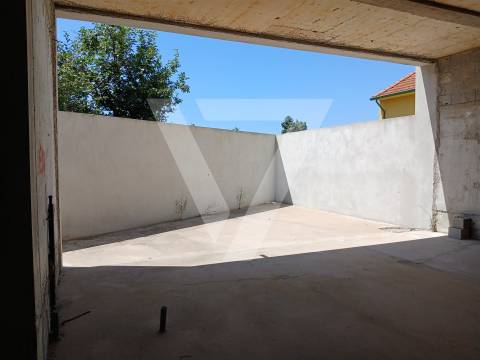 Espaço Comercial à Venda em Gondomar.