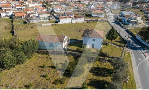 Terreno com PIP Aprovado Para Prédio/ Moradias - Chaves.