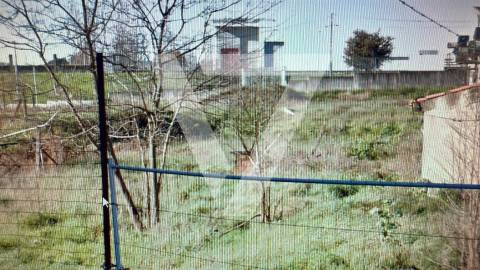 Armazém / Terreno  à Venda em Ermesinde