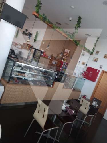 Trespasse Pão Quente/Pastelaria /Gelataria e Restaurante - Canidelo - V.N.Gaia.