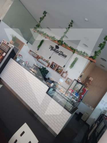 Trespasse Pão Quente/Pastelaria /Gelataria e Restaurante - Canidelo - V.N.Gaia.