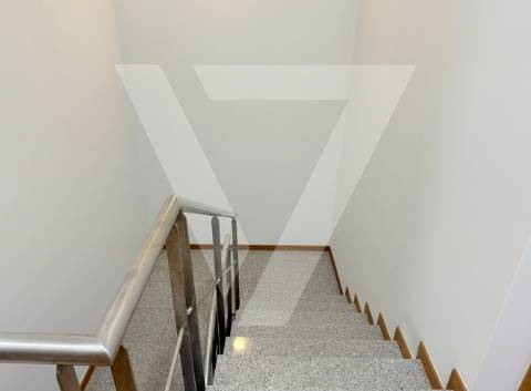 Escritório para arrendamento em Gondomar - Zona Industrial