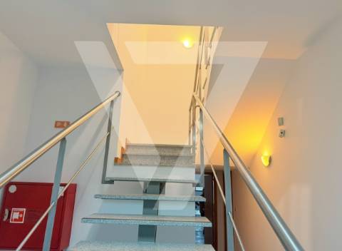 Escritório para arrendamento em Gondomar - Zona Industrial