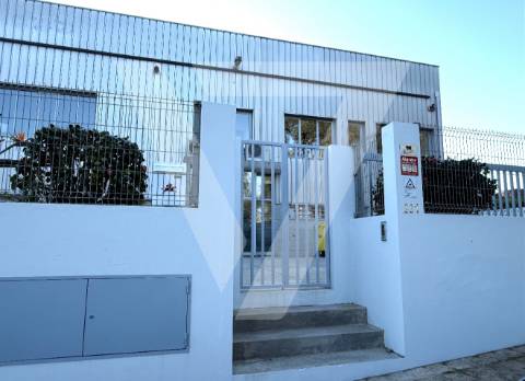 Escritório para arrendamento em Gondomar - Zona Industrial
