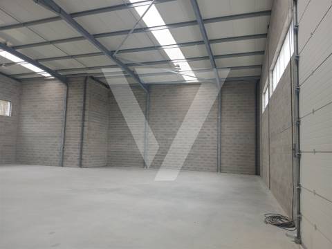 Armazéns para Arrendamento a estrear  em Rio Tinto - Gondomar