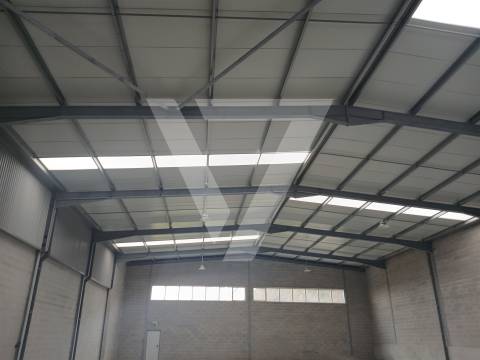 Armazéns para Arrendamento a estrear  em Rio Tinto - Gondomar