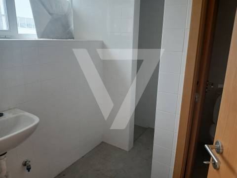 Armazéns para Arrendamento a estrear  em Rio Tinto - Gondomar