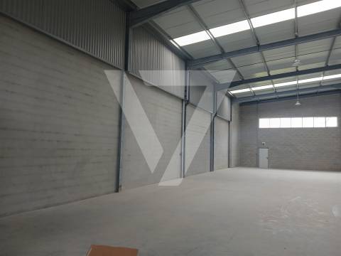 Armazéns para Arrendamento a estrear  em Rio Tinto - Gondomar