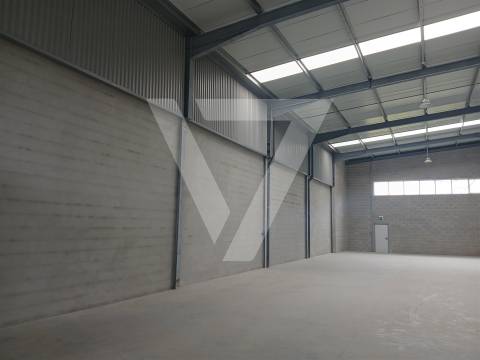 Armazéns para Arrendamento a estrear  em Rio Tinto - Gondomar