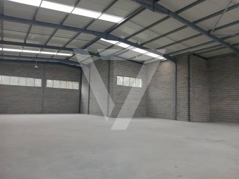 Armazéns para Arrendamento a estrear  em Rio Tinto - Gondomar
