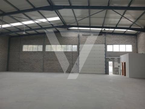 Armazéns para Arrendamento a estrear  em Rio Tinto - Gondomar