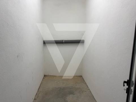 Armazém de luxo para Venda  na Zona Industrial de Grijó - Porto