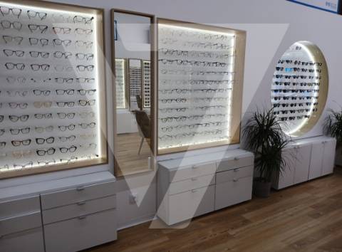 Trespasse com Cessão de Quotas - Rede de Óticas.