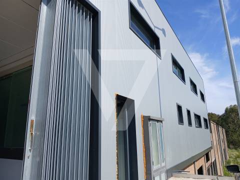 Armazém À Venda Zona Industrial de Baguim do Monte - Gondomar